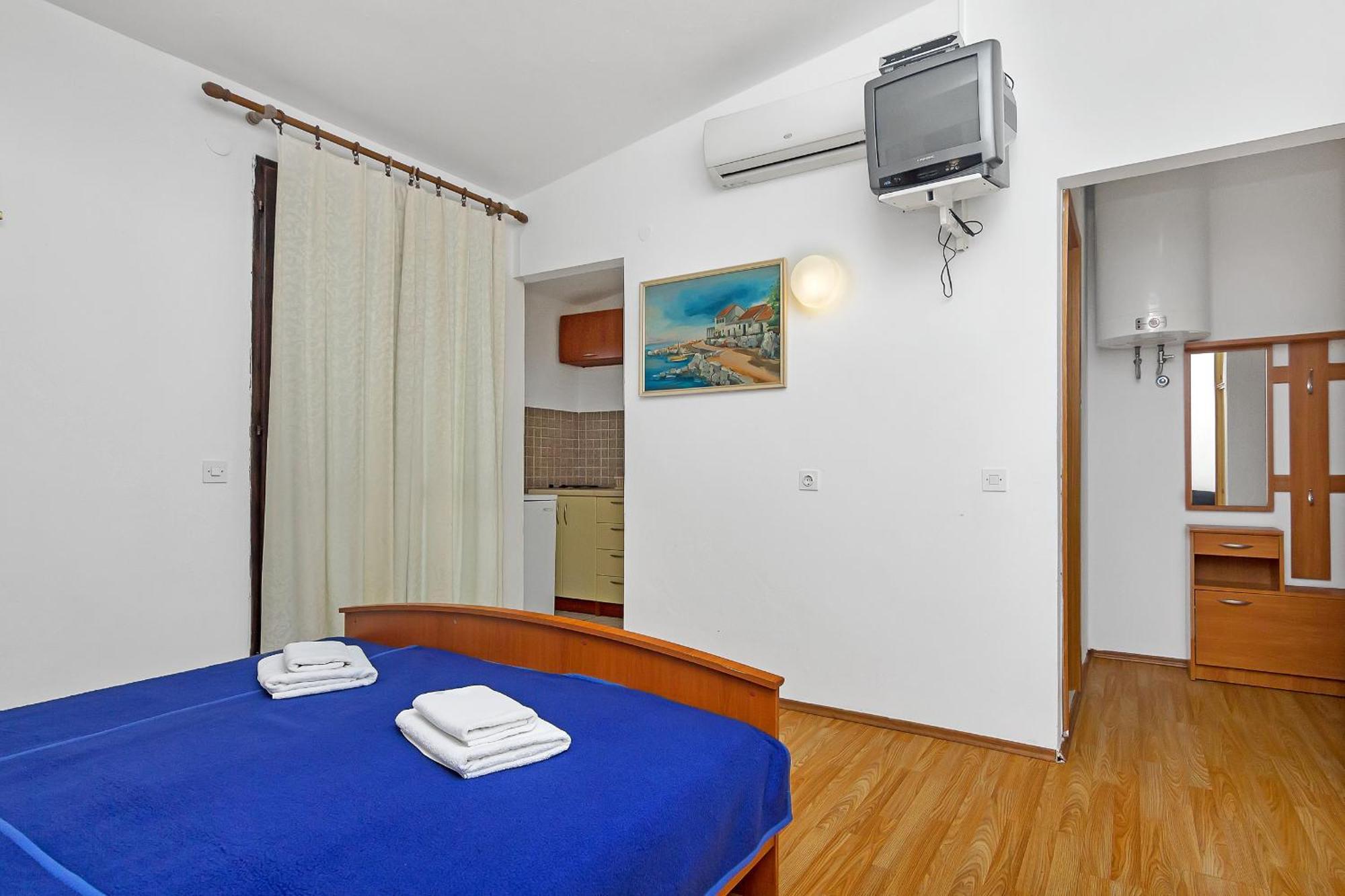 Apartmani Cico Gdinj Экстерьер фото
