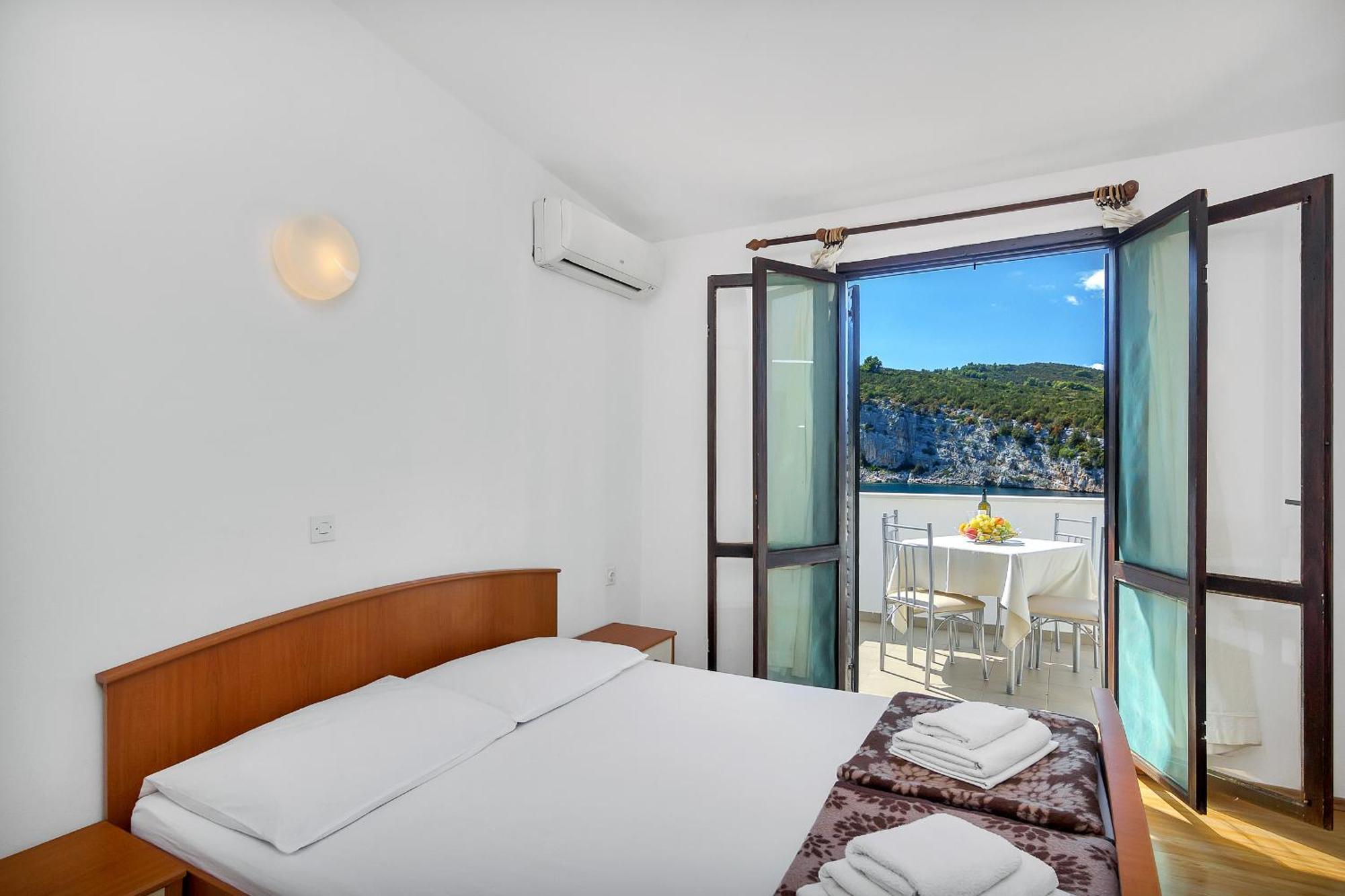 Apartmani Cico Gdinj Экстерьер фото