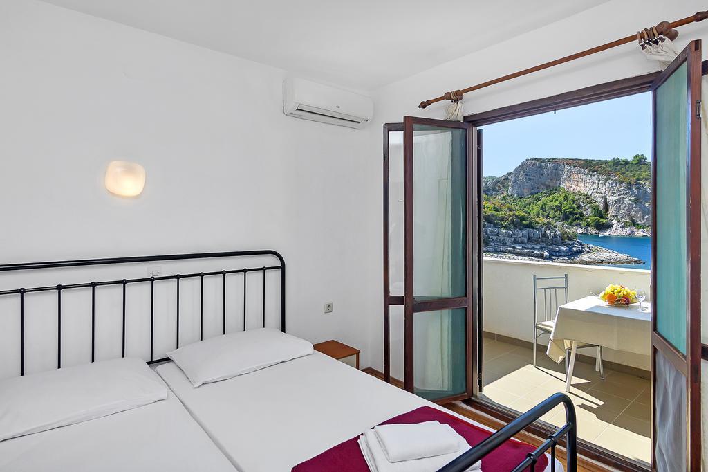 Apartmani Cico Gdinj Экстерьер фото